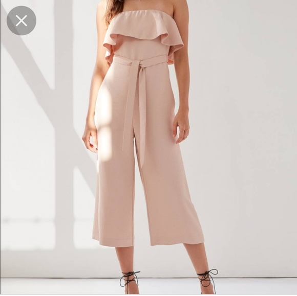 Babaton flutter jumpsuit - Picture 1 of 3